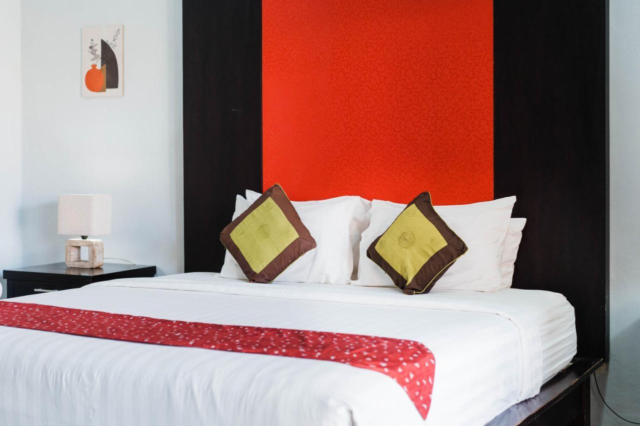 Bali Radiance Villas Seminyak Bagian luar foto