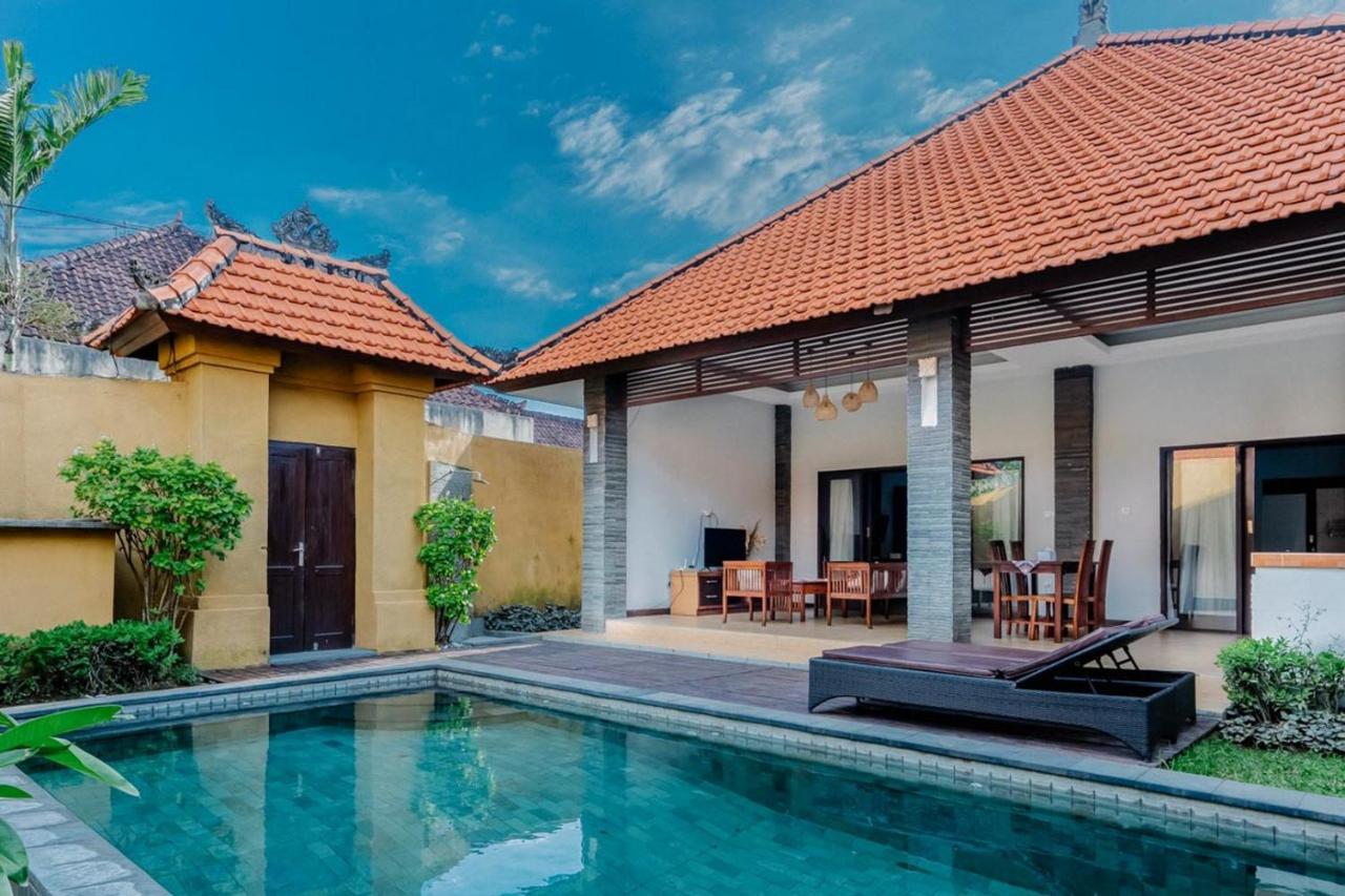 Bali Radiance Villas Seminyak Bagian luar foto