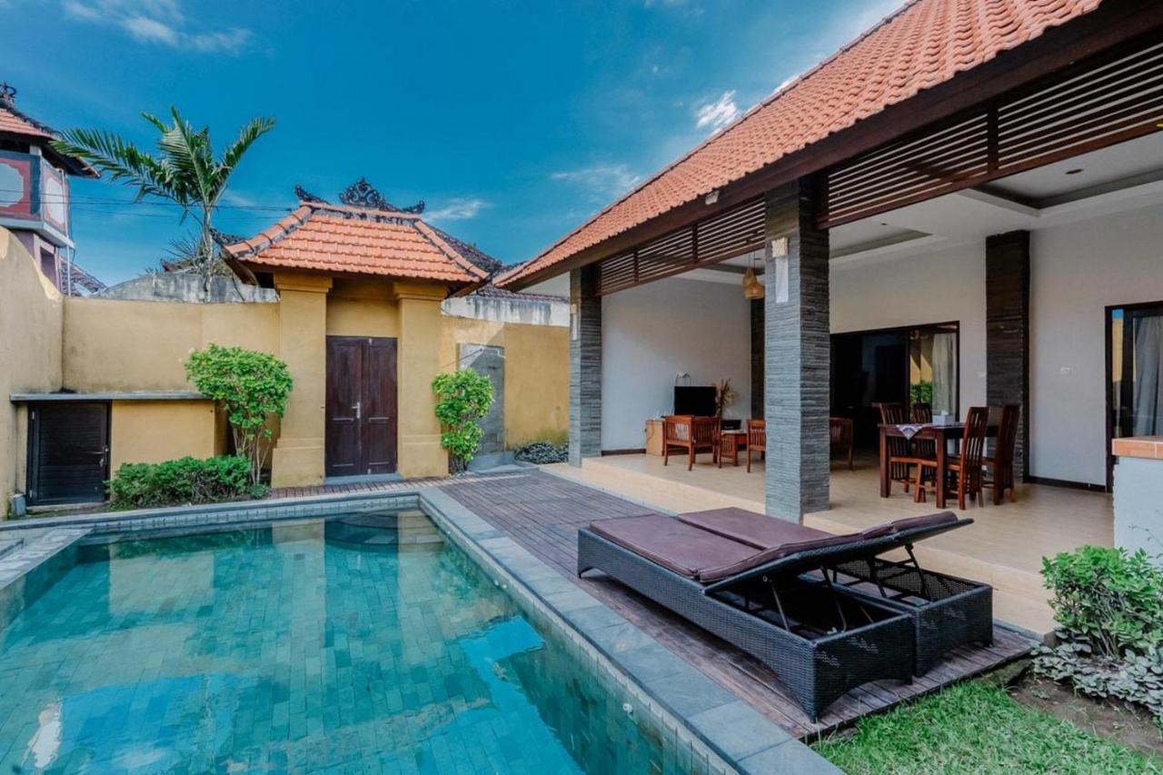 Bali Radiance Villas Seminyak Bagian luar foto