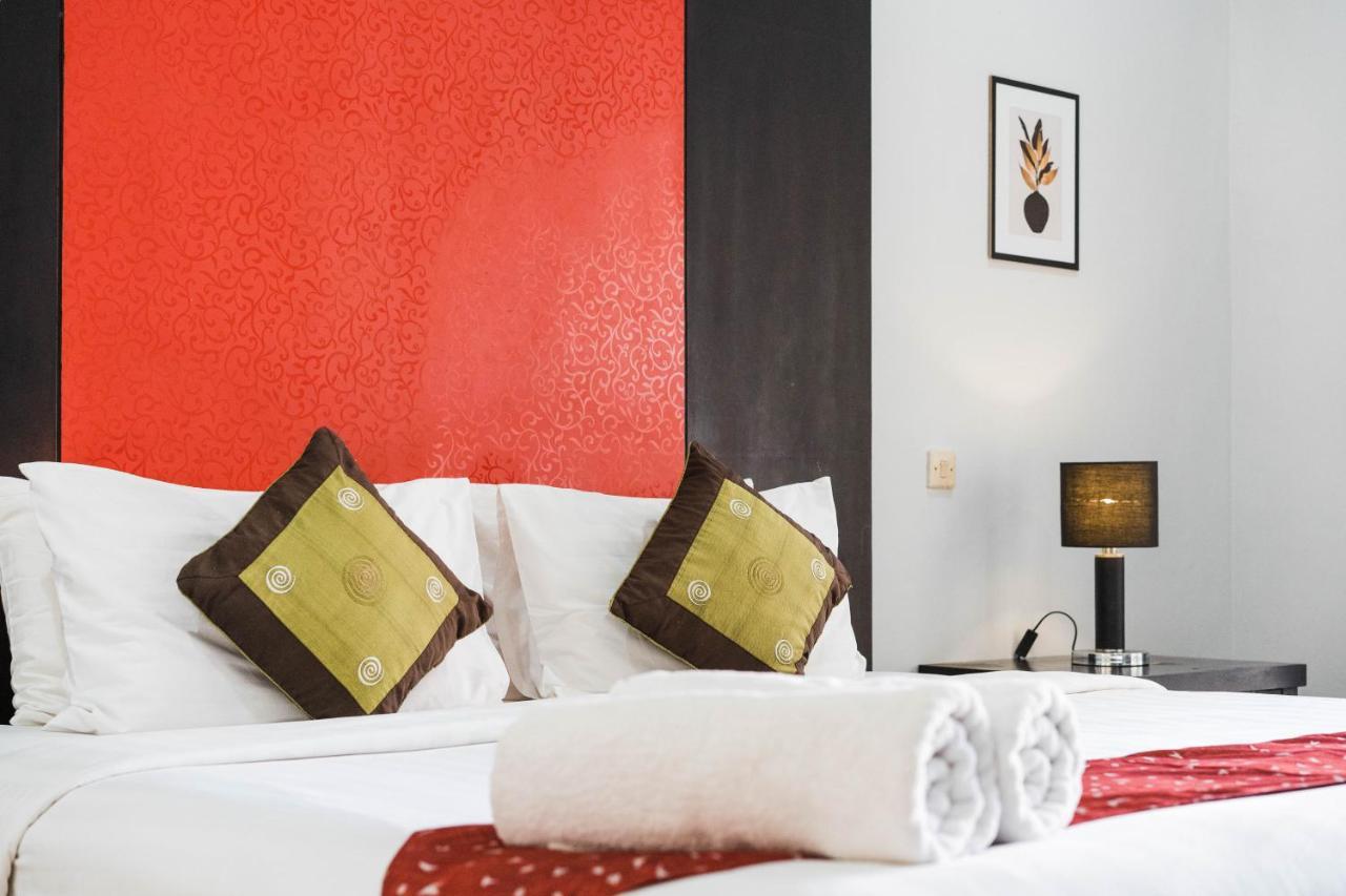 Bali Radiance Villas Seminyak Bagian luar foto