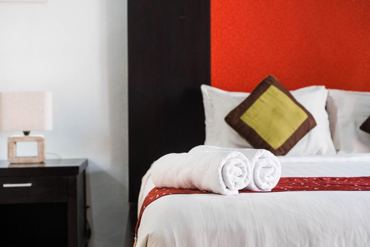 Bali Radiance Villas Seminyak Bagian luar foto