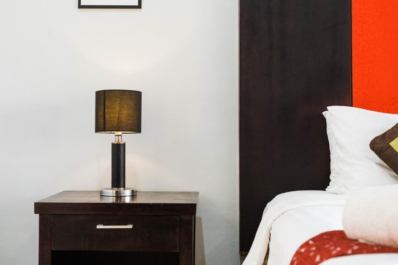 Bali Radiance Villas Seminyak Bagian luar foto