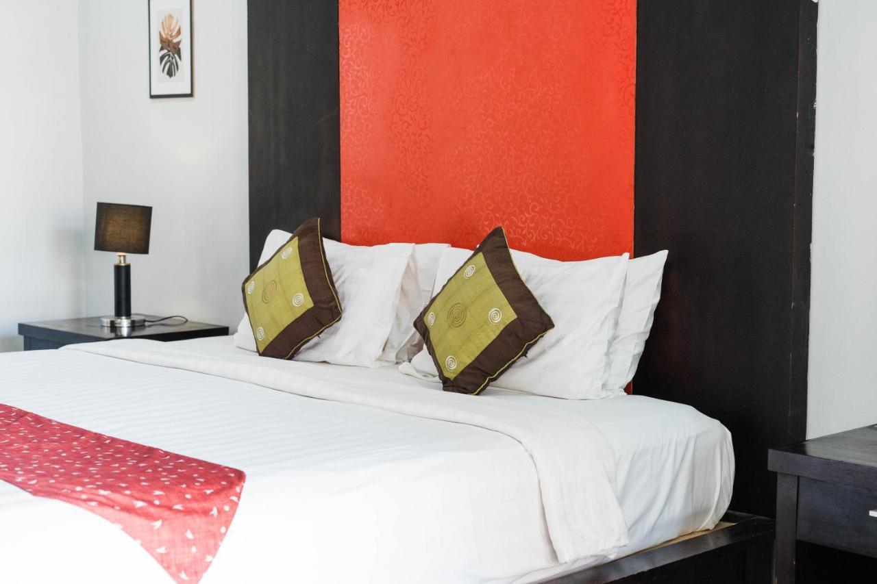 Bali Radiance Villas Seminyak Bagian luar foto